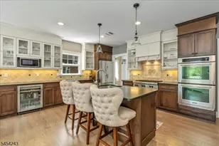 8 Doering Way, Cranford Township, NJ 07016 - Photo 9