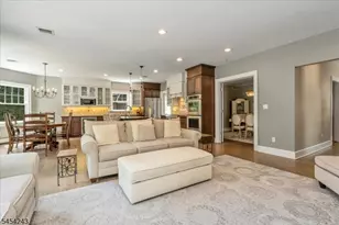 8 Doering Way, Cranford Township, NJ 07016 - Photo 17