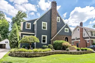 8 Doering Way, Cranford Township, NJ 07016 - Photo 3