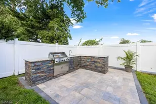 12 Lois Ave, Clifton, NJ 07014 - Photo 21
