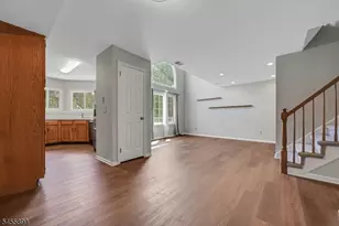 31 Academy Ct, Bedminster Township, NJ 07921 - Photo 5