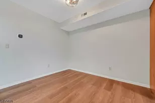 31 Academy Ct, Bedminster Township, NJ 07921 - Photo 7