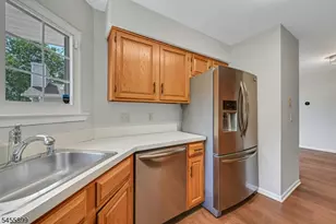 31 Academy Ct, Bedminster Township, NJ 07921 - Photo 11