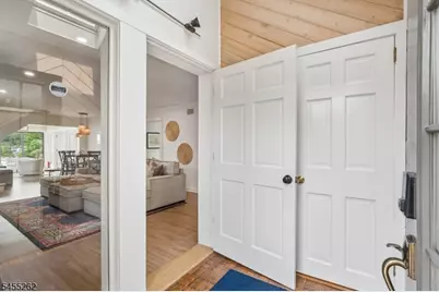 327 Squaw Trl, Hopatcong, NJ 07821 - Photo 5