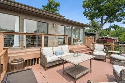 327 Squaw Trl, Hopatcong, NJ 07821 - Photo 37