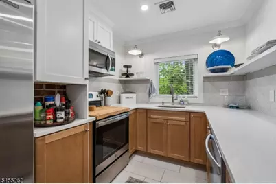327 Squaw Trl, Hopatcong, NJ 07821 - Photo 23