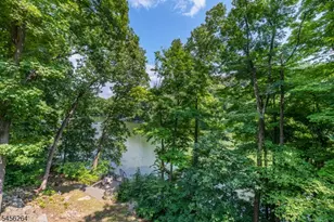 42 W Shore Dr, Vernon, NJ 07462 - Photo 17