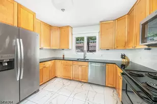 42 W Shore Dr, Vernon, NJ 07462 - Photo 11