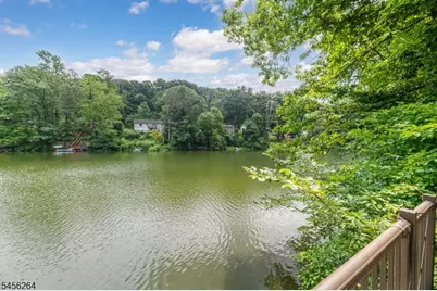 42 W Shore Dr, Vernon, NJ 07462 - Photo 39