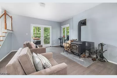 42 W Shore Dr, Vernon, NJ 07462 - Photo 27