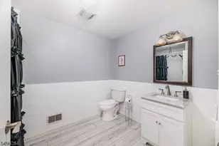 42 W Shore Dr, Vernon, NJ 07462 - Photo 33