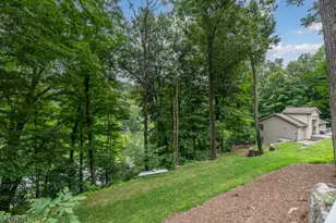 42 W Shore Dr, Vernon, NJ 07462 - Photo 43
