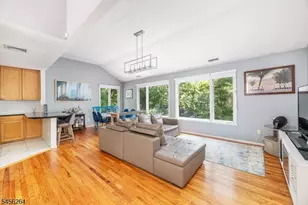 42 W Shore Dr, Vernon, NJ 07462 - Photo 7