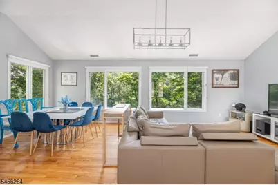 42 W Shore Dr, Vernon, NJ 07462 - Photo 3