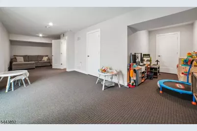90 Sowers Dr, Mount Olive, NJ 07840 - Photo 19