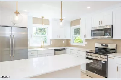 33 Orchard Dr, Vernon, NJ 07462 - Photo 3