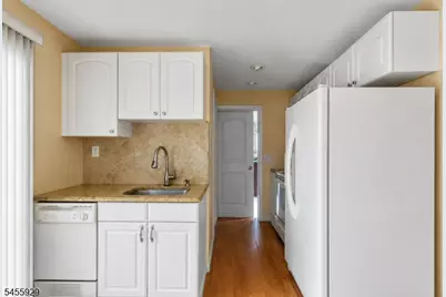 62 S Cherry Rd, Jefferson Township, NJ 07849 - Photo 13