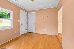 62 S Cherry Rd, Jefferson Township, NJ 07849 - Photo 5