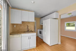 62 S Cherry Rd, Jefferson Township, NJ 07849 - Photo 15