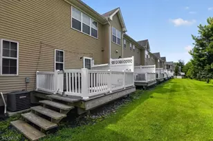 64 Andrews Way, Piscataway Township, NJ 08854 - Photo 9