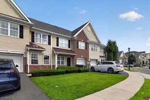 64 Andrews Way, Piscataway Township, NJ 08854 - Photo 3