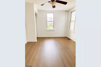 284 Hunterdon St #1, Newark, NJ 07103 - Photo 3