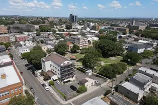 284 Hunterdon St, Newark, NJ 07103 - Photo 9