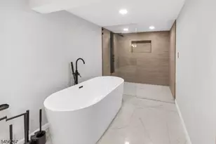 233 S Clinton St, East Orange, NJ 07018 - Photo 21