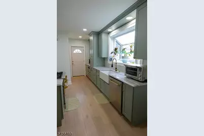 1038 Coolidge Ave, Union Township, NJ 07083 - Photo 23