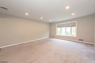 23 Urma Pl, Bloomfield, NJ 07003 - Photo 5