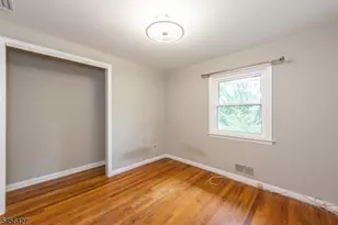 23 Urma Pl, Bloomfield, NJ 07003 - Photo 11