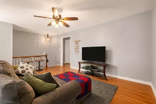 445 Morris Ave, Springfield Twp., NJ 07081 - Photo 3