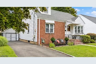 827 Pine St, Roselle Park, NJ 07204 - Photo 3