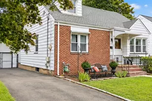 827 Pine St, Roselle Park, NJ 07204 - Photo 3