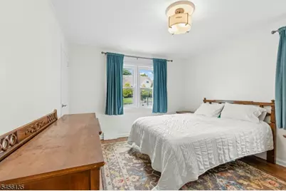 827 Pine St, Roselle Park, NJ 07204 - Photo 11