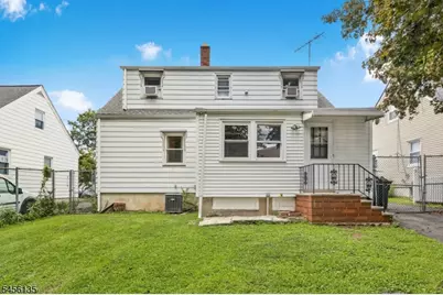 827 Pine St, Roselle Park, NJ 07204 - Photo 23