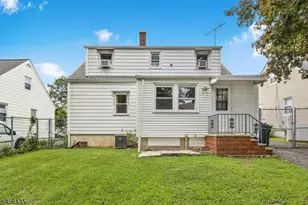 827 Pine St, Roselle Park, NJ 07204 - Photo 23