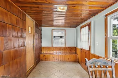 827 Pine St, Roselle Park, NJ 07204 - Photo 9