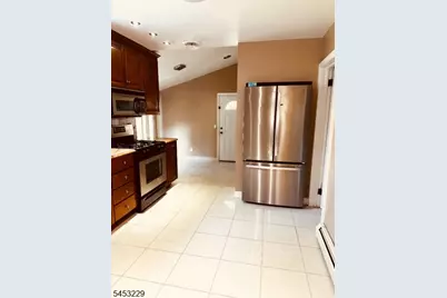 26 Hetherington Rd, Nutley, NJ 07110 - Photo 5