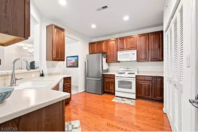 4 Waterman Ln #410, Hillsborough Township, NJ 08844 - Photo 3