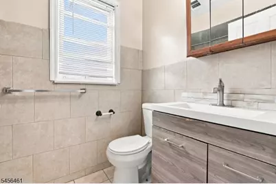 64 Fabyan Pl #2, Newark, NJ 07108 - Photo 15