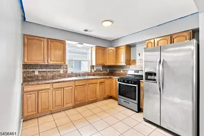 64 Fabyan Pl #2, Newark, NJ 07108 - Photo 5