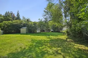 15 Mansfield Ct, Livingston, NJ 07039 - Photo 25