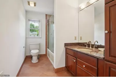 15 Mansfield Ct, Livingston, NJ 07039 - Photo 17