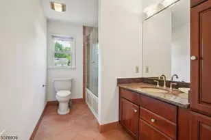 15 Mansfield Ct, Livingston, NJ 07039 - Photo 17