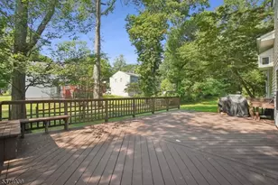 15 Mansfield Ct, Livingston, NJ 07039 - Photo 21