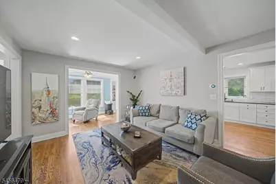 6 Landing Trl, Denville, NJ 07834 - Photo 5