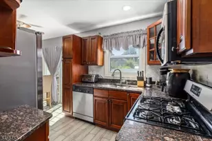 19 Overhill Rd, Belleville, NJ 07109 - Photo 13