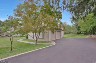 11 Amherst Ct, Clinton Township, NJ 08801 - Photo 35