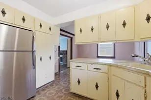 20 Sunnyside Rd, West Orange Township, NJ 07052 - Photo 13